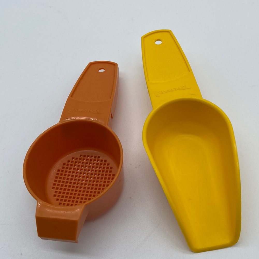 Tupperware Scoop and Strainer Sieve Vintage